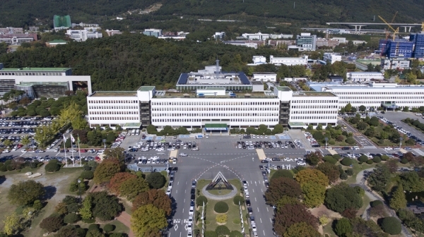 경상남도가 사회혁신 본격화, 청년‧노인 문제 해결 및 여성권익‧가족지원 기능 강화를 위한 대규모 조직 개편에 나선다.