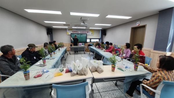 사천시는 치매어르신과 그 가족들의 부양부담 감소를 위한 2020년 ‘오손도손 쉼터’ 운영을 시작한다.