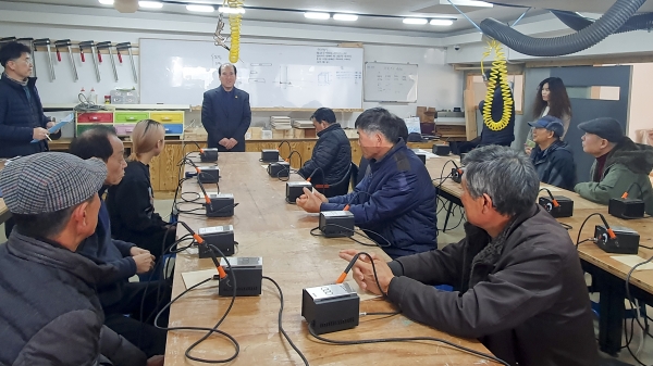 합천군의 마을지기목공소는 농림부 일반농산어촌개발사업으로 추진 중인 합천읍 농촌중심지활성화 지역역량강화사업이다.