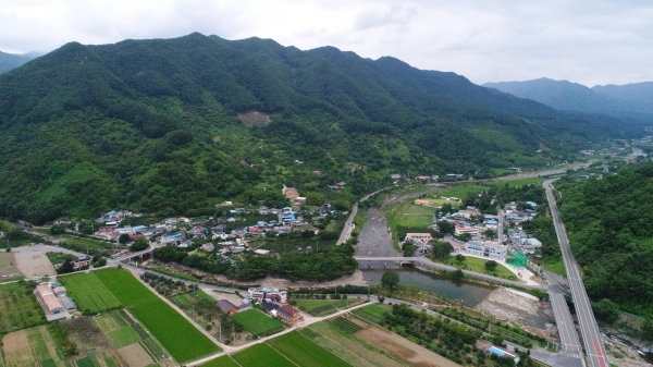 산청군은 농림축산식품부가 시행하는 일반농산어촌개발 신규사업 공모에 삼장면 기초생활거점육성사업이 선정됐다고 14일 밝혔다.