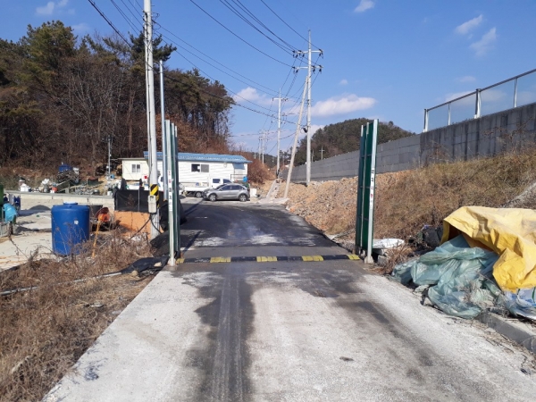 고성군(고성군수 백두현)은 지난 11일 관내 육용오리 농장(10천수)에서 조류독감인 H5 항원이 검출됐다.