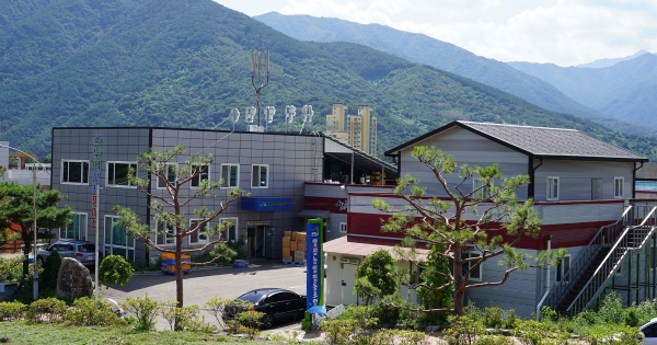 산청군양잠농업협동조합 전경