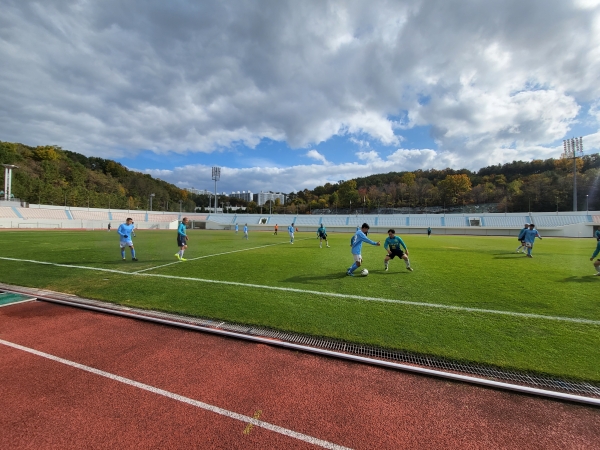 제5회 밀양시장배 경남실버 축구대회가 11월 7일 성황리에 막을 내렸다.