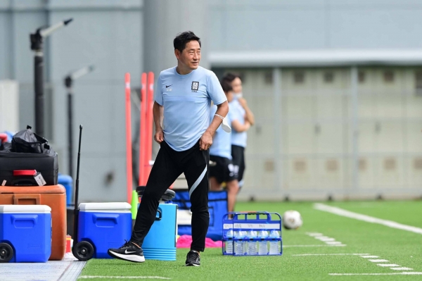 서효원 대한축구협회 전임지도자가 울산대 축구부 사령탑을 맡았다.