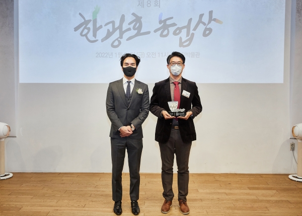 경상국립대학교(GNU·총장 권순기) 농업생명과학대학 식물의학과 곽연식 교수가 제8회 한광호 농업연구상을 수상했다.
