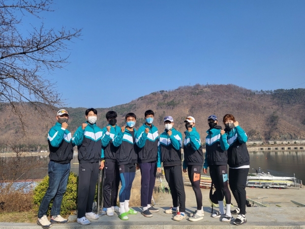 진주시청 조정부가 지난 7일부터 11일까지 강원도 화천군 화천호 조정경기장에서 열린 2022년 국가대표 선발전 및 제16회 화천평화배 전국조정대회에 출전하여, 4명이 국가대표 선수로 선발되고, 금메달 2개, 은메달 1개, 동메달 1개를 획득하며 전국 최강실력을 재확인했다.