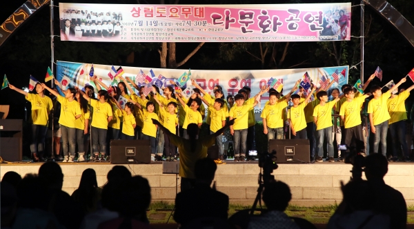 함양군은 토요무대에 참여할 참가단체를 오는 13일까지 모집한다고 2일 밝혔다.