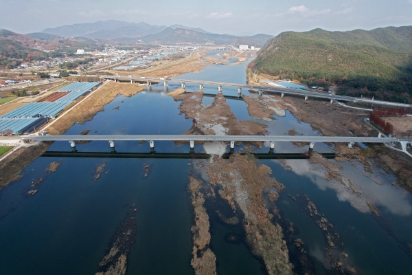 산청군은 안전하고 질 좋은 물 공급을 위해 상수원보호구역 불법행위 집중단속을 실시한다고 30일 밝혔다.