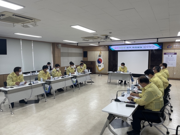 경상남도의회 교육위원회는 16~17일 이틀에 걸쳐 거제교육지원청, 경남고성음악고등학교와 고성 미래교육지원센터 삼락 등 3개 기관을 방문하여 주요 교육 현안을 파악하고, 교육기관 운영 현황을 확인하기 위한 현지 의정활동을 실시한다.