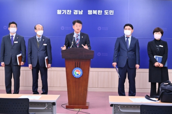 신대호 경남도 서부지역본부장은 “우주항공청이 제대로 빠르게 설립될 수 있도록 정부와 지속적으로 소통하고 도 차원의 제반 사항 준비에 만전을 기하겠다“고 밝혔다.