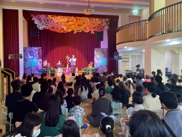 진주시는 월아산 숲속의 진주에서 ‘봄이 왔나 봄’ 3회차 문화행사 '매직콘서트'를 내달 1일 개최한다.