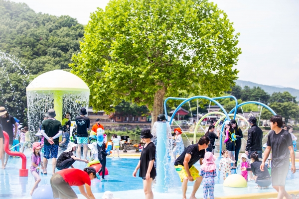 합천군(군수 김윤철)은 오는 7월 29일부터 8월 6일까지 정양레포츠공원 황강변에서 ‘2023 합천바캉스축제’를 개최한다고 14일 밝혔다.