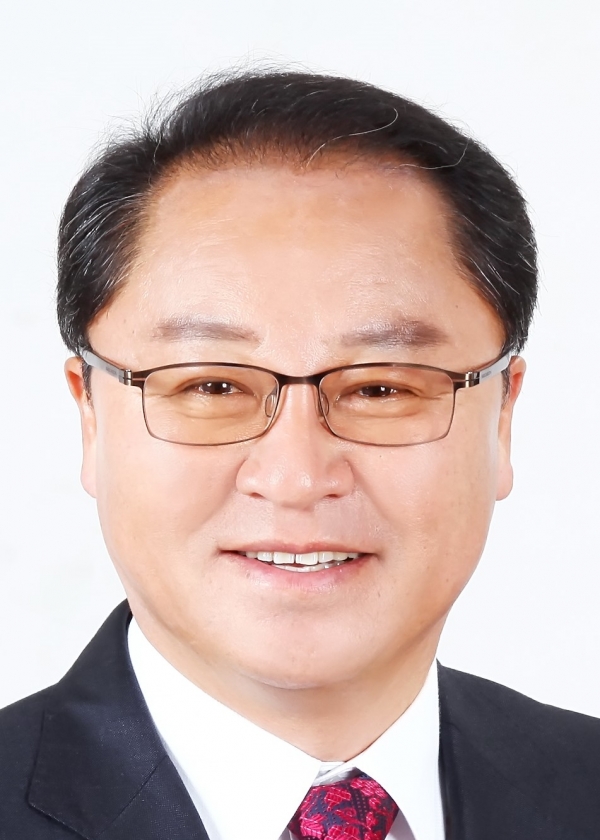 지난 2008년 국가산업단지로 지정된 진해 수치·죽곡 마을이 15년이 지나도록 지역주민 이주계획이 지지부진한 것은 물론 산단 조성사업 역시 매우 불투명한 상황에 처해 있어 방치상태와 다름없다는 지적이 나왔다.
