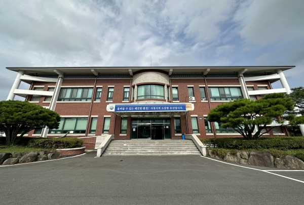 사천시는 사천시 상수도 지방공기업이 행정안전부가 주관한 ‘2023년 지방공기업 경영평가’에서 ‘나’ 등급을 받아 우수기관으로 선정됐다고 28일 밝혔다.