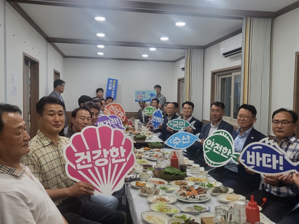 사천시는 28일 시청 대회의실에서 지역발전과 기관·단체의 화합을 위한 ‘사천시 기관단체장협의회 월례회’를 개최했다.