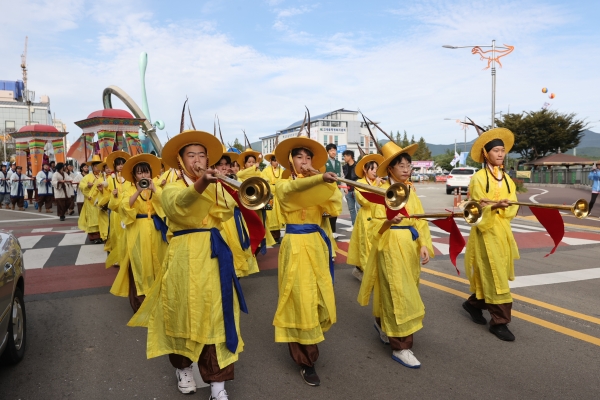 고성군(군수 이상근)의 대표 문화축제인 제46회 소가야문화제가 성황리에 마무리 됐다.