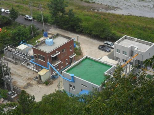 의령군(군수 오태완)이 부림농공단지의 원심탈수기 설치로 폐수처리시설 정비에 박차를 가하고 있다고 29일 밝혔다.