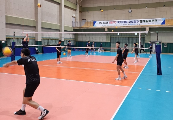 하동군은 2024년 새해부터 축구를 비롯해 배구·야구 등의 전지훈련팀을 대거 유치하며 지역경제 활성화에 톡톡한 성과를 내고 있다.