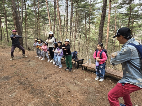 산청군은 ‘동의보감촌 1일 가족체험’ 프로그램 운영에 돌입했다고 11일 밝혔다.