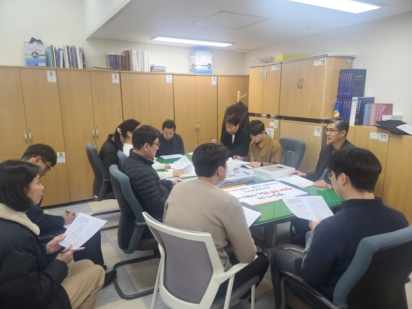 경상남도(도지사 박완수)는 직무관련자의 식사 대접을 근본적으로 차단하기 위해 ‘청렴식권제’를 실시한다고 밝혔다.