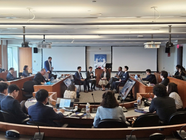 진주시와 진주 K-기업가정신재단(이사장 정영수)은 기업가정신의 본고장 미국에서 인간을 존중하고 공동체 가치를 중시하는 ‘진주 K-기업가정신’의 우수한 가치를 세계에 알렸다.