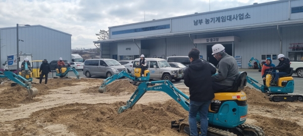 진주시는 농촌의 실질적인 소득 증대를 위해 다양한 농정시책을 추진하고 있다.