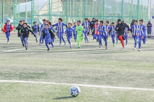 ‘2024 산청축구스포츠클럽 회장배 전국 유소년 축구대회’가 25~26일 산청군 생초체육공원 축구장에서 열린다.