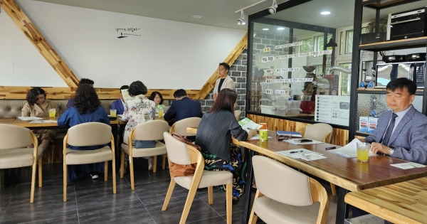경상남도교육청(교육감 박종훈)은 27일 진주혜광학교에서 특수학교장 자율장학협의회를 열고 학교 현장의 장애 체육 현안과 활성화 방안을 논의했다.