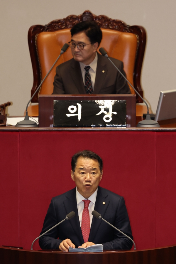 신성범 국회의원(국민의힘, 산청·함양·거창·합천)이 제22대 국회 전반기 정보위원회 위원장에 선출됐다.