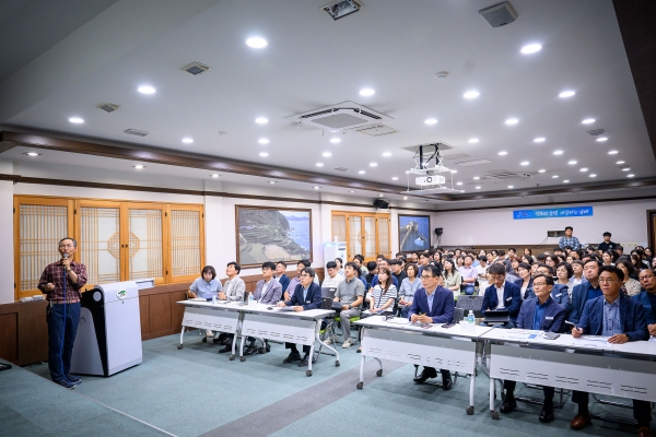 걷기여행길로 전국적인 인지도를 높여가고 있는 남해군의 바래길이 ‘남해바래길 3.0’ 사업을 통해 혁신적인 진화를 시작했다.