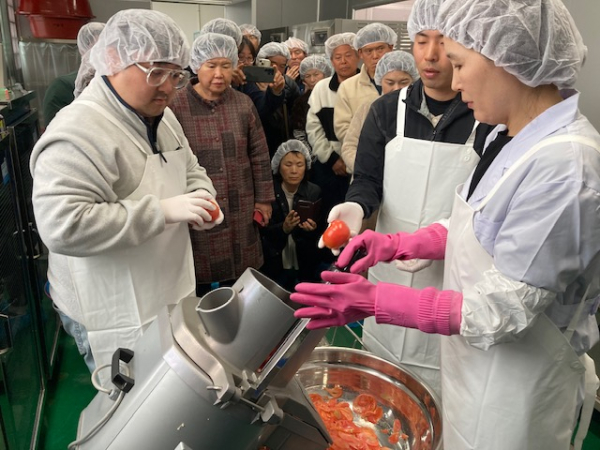 의령군은 지역 농산물가공 활성화와 창업을 통한 고부가가치를 창출하기 위한 농산물가공 창업아카데미 교육생 40명을 모집한다고 밝혔다.