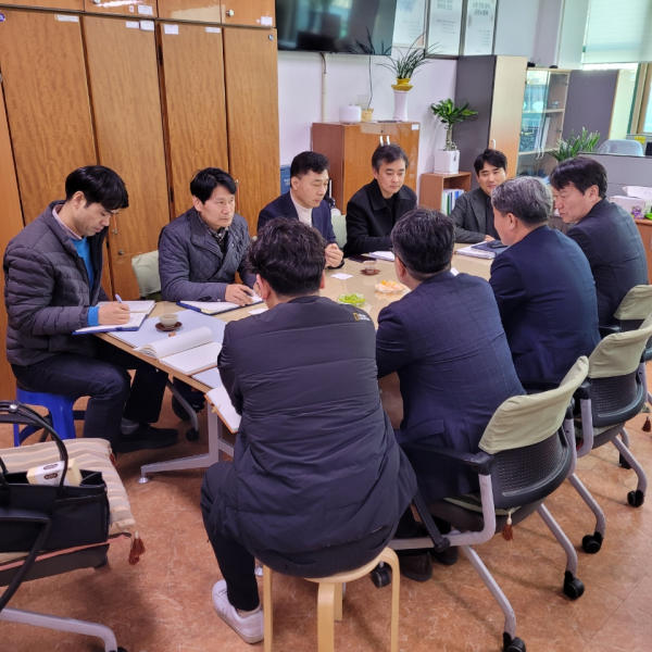 하동군의 신속하고 효율적인 민원 처리 시스템이 주목받으며, 타 지자체들의 벤치마킹이 이어지고 있다.