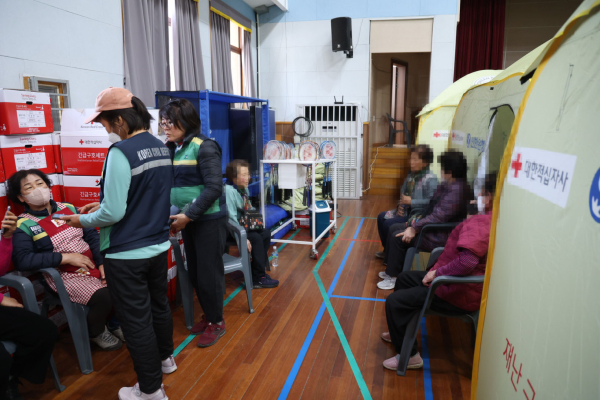 산청군은 산불피해 응급 복구를 위해 재난안전 특별교부세 10억원을 긴급 투입한다고 24일 밝혔다.