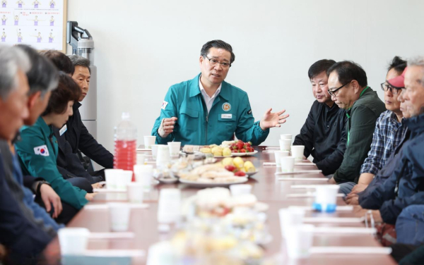 함양군이 농번기를 맞아 농업 현장의 생생한 목소리를 직접 듣고, 주민 불편 사항 등을 신속하게 해결하기 위한 ‘찾아가는 마을 간담회’를 4월부터 본격 추진한다고 밝혔다.