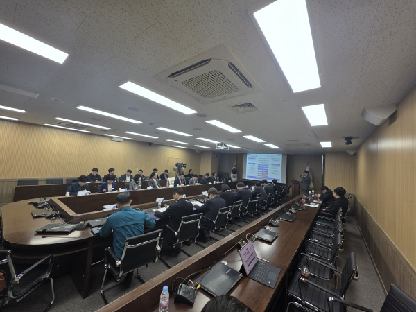 사천시는 4일 시청 종합상황실에서 박동식 시장 주재로 ‘사천 우주항공복합도시 도시개발사업 구역지정 및 개발계획 수립 용역 착수보고회’를 개최했다.