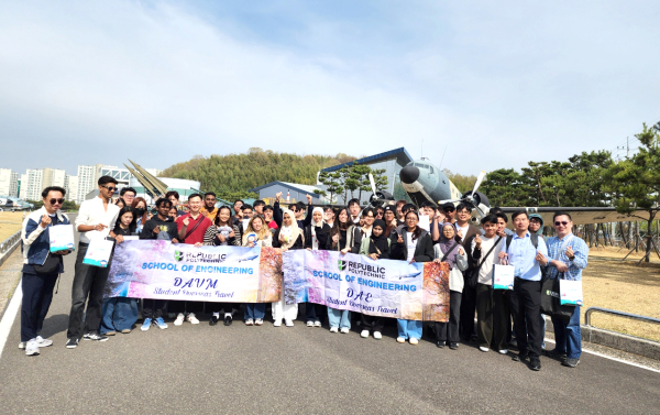 사천시(시장 박동식)는 싱가포르 리퍼블릭 폴리테크닉 대학 수학여행단과 관계자 등이 사천항공우주박물관 등을 방문했다고 9일 밝혔다.