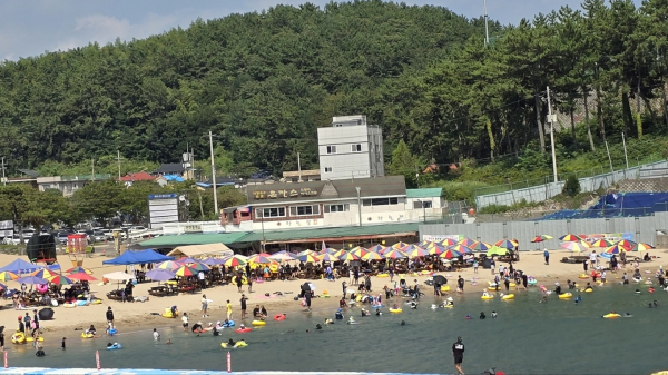 사천시 남일대해수욕장이 7월 11일부터 8월 24일까지 약 45일간 개장한다.